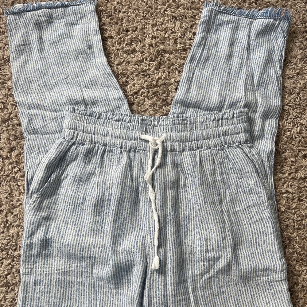 Relaxed Drawstring Pants - Picture 2 of 3